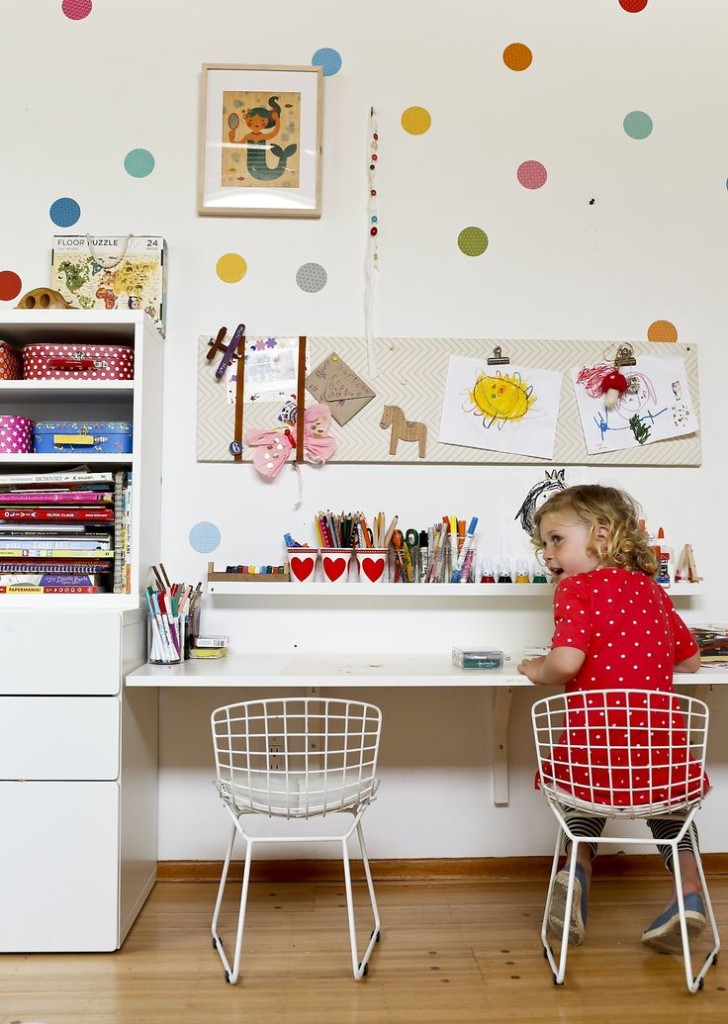 Un angolo dedicato alla figlia all'interno della casa della designer Lorena Siminovich. Fonte: http://www.sfgate.com/homeandgarden/article/Designer-Lorena-Siminovich-crafts-a-playful-home-5482038.php 